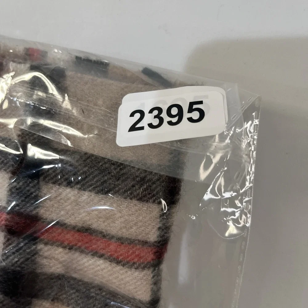 New Shepherd's Land 100% Lambswool Tartan Plaid Fringe Scarf Khaki Red Cozy Soft